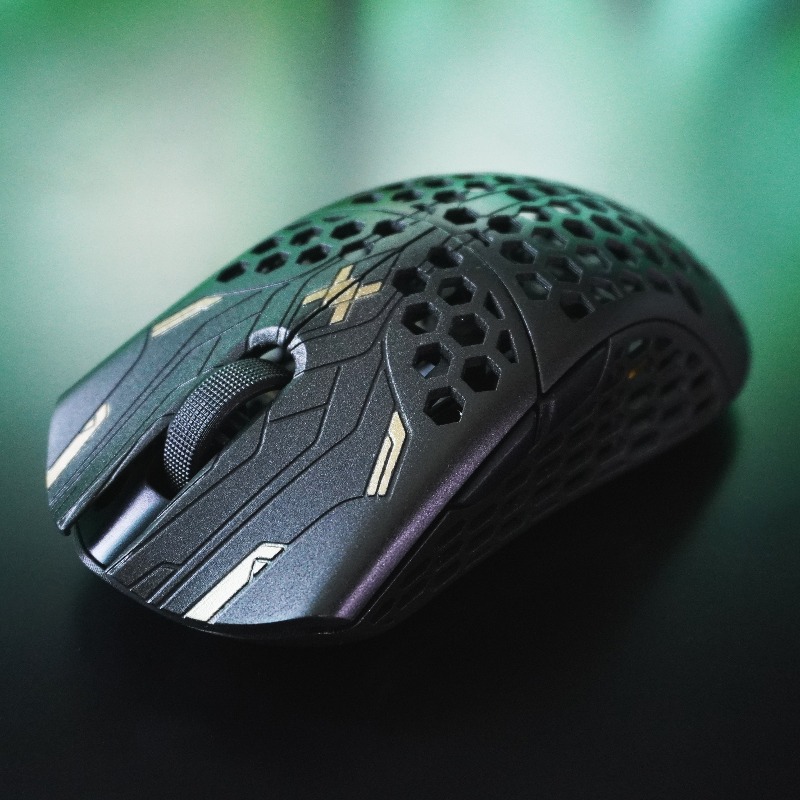 Finalmouse Starlight-12 M - Ki - Diy Mouse Electronics recensione e prezzo